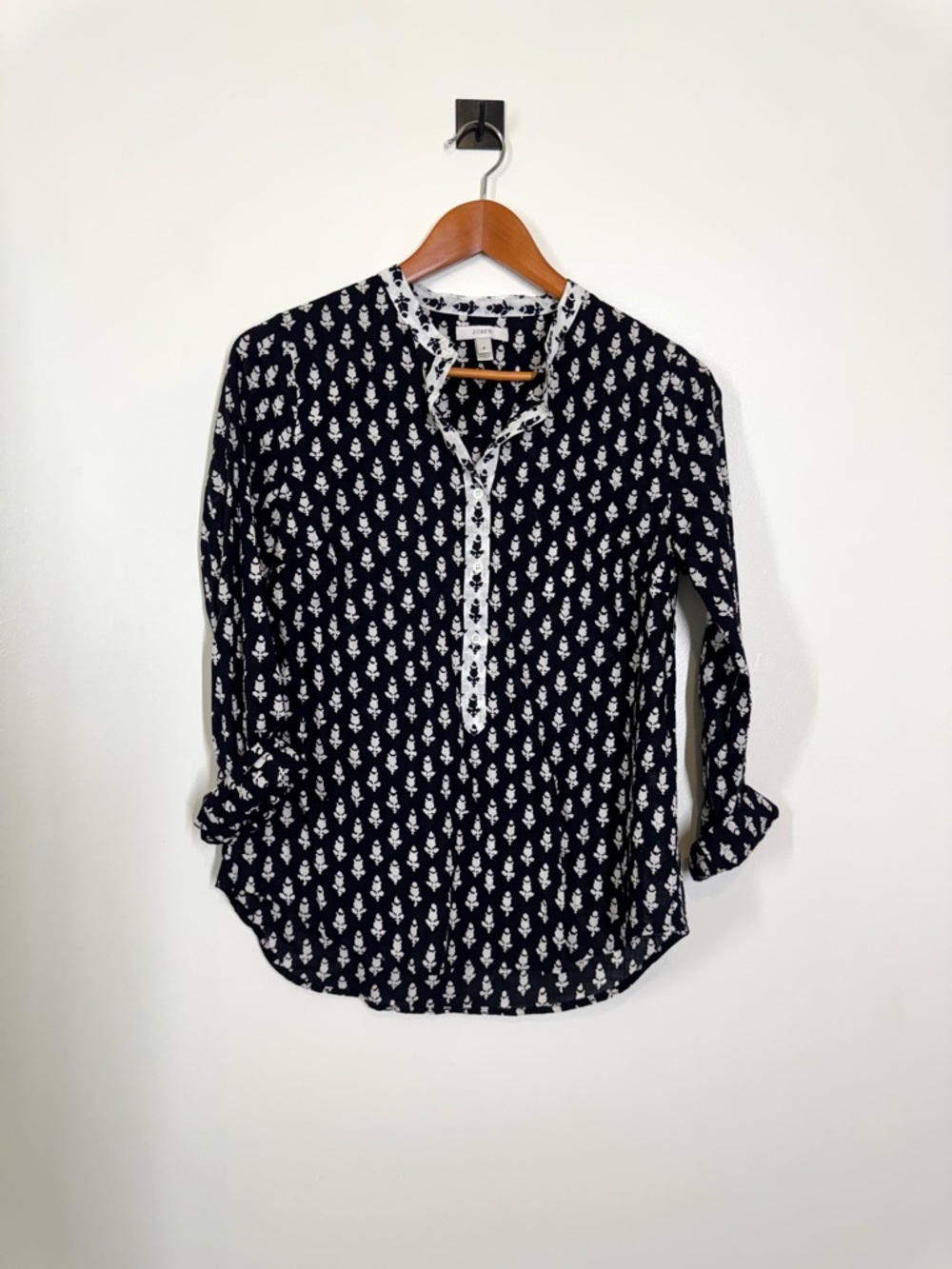 J. Crew Women’s Navy and White Printed Button Tunic Top Size 6 Mandarin Cotton